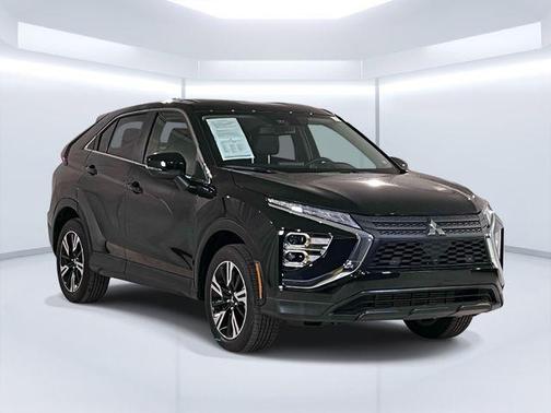 Labrador Black Pearl 2026 Mitsubishi Eclipse Cross SE