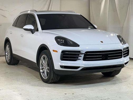 White 2023 Porsche Cayenne Cayenne