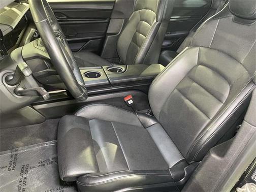 2020 Porsche Taycan Turbo