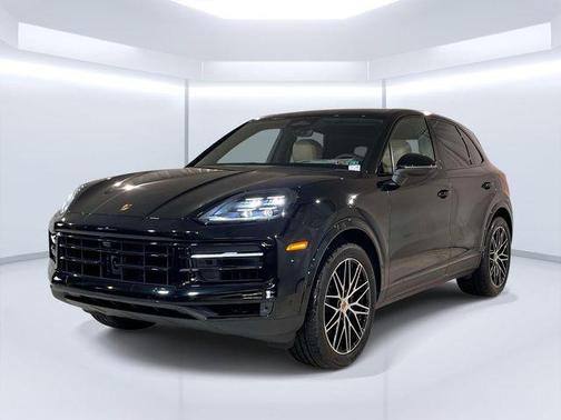 Chromite Black Metallic 2026 Porsche Cayenne Cayenne