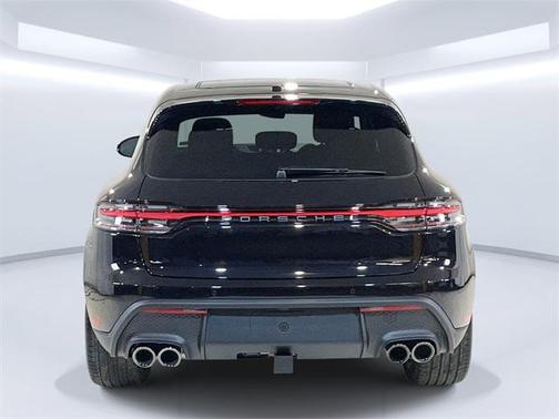 2026 Porsche Macan 