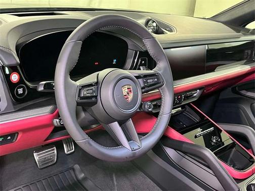 2025 Porsche Cayenne S