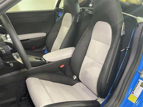 2025 Porsche 718 Cayman S