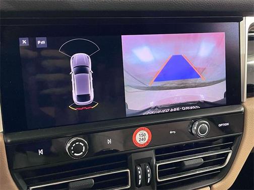 2022 Porsche Macan 