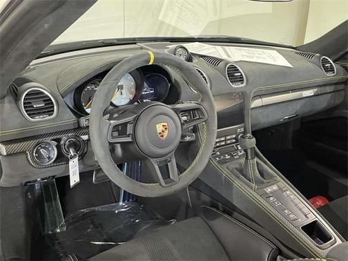 2024 Porsche 718 Spyder RS