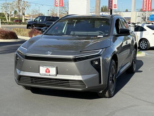 2026 Toyota bZ XLE Plus