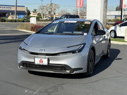 2024 Toyota Prius LE