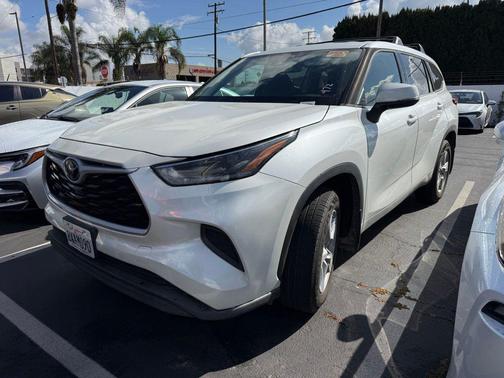 Blizzard Pearl 2021 Toyota Highlander L