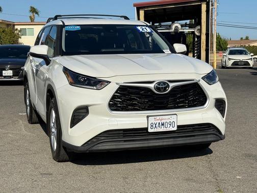 Blizzard Pearl 2021 Toyota Highlander L