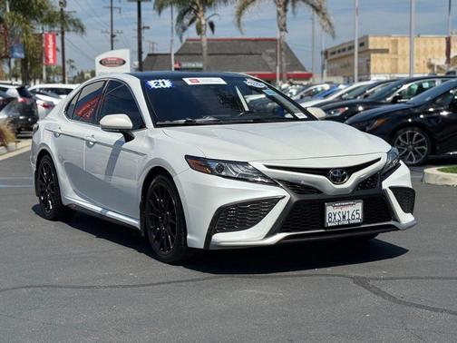 Wind Chill Pearl 2021 Toyota Camry XSE