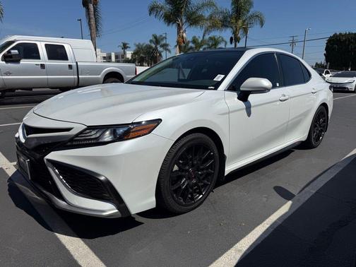 Wind Chill Pearl 2021 Toyota Camry XSE