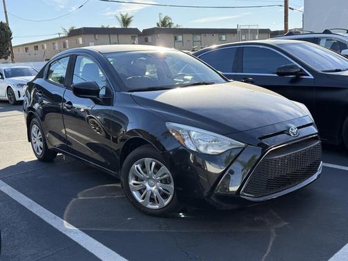 2020 Toyota Yaris Sedan L