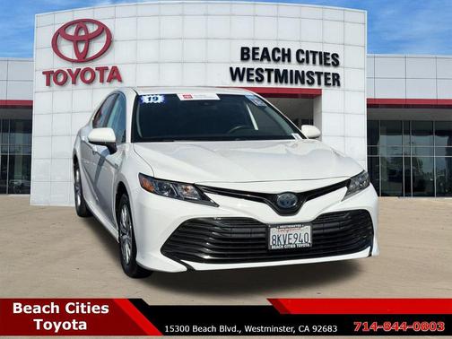 2019 Toyota Camry Hybrid LE