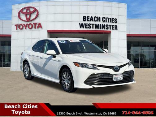 2019 Toyota Camry Hybrid LE