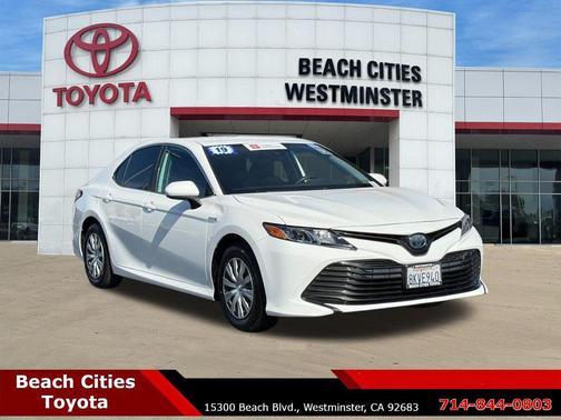 2019 Toyota Camry Hybrid LE