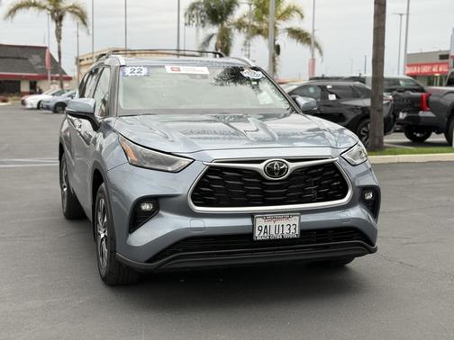 2022 Toyota Highlander XLE