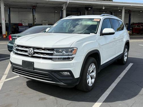 Pure White 2019 Volkswagen Atlas 2.0T SE
