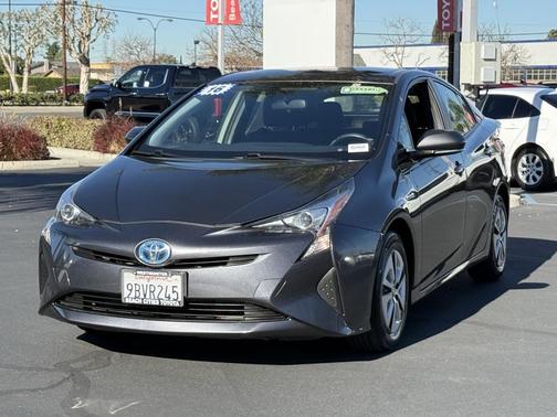 2016 Toyota Prius Three
