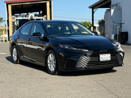 Black 2025 Toyota Camry LE