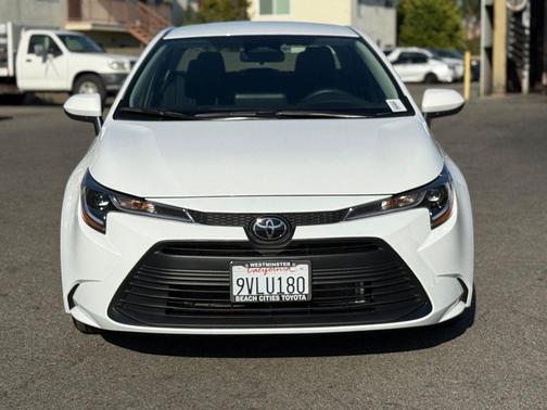 Ice Cap 2025 Toyota Corolla LE