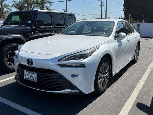 Oxygen White 2021 Toyota Mirai Base