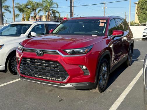 Ruby Flare Pearl 2025 Toyota Grand Highlander Limited