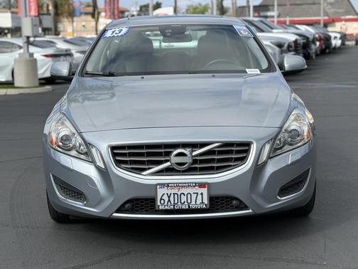 2013 Volvo S60 T5 Platinum