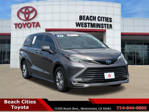 Predawn Gray Mica 2022 Toyota Sienna XLE