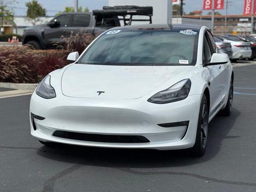 Pearl White Multi-Coat 2022 Tesla Model 3 Long Range