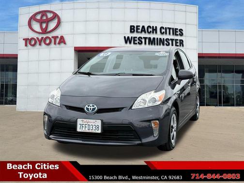 Winter Gray Metallic 2014 Toyota Prius Two