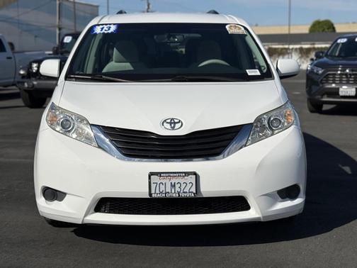 2013 Toyota Sienna LE