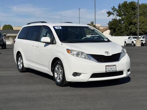 2013 Toyota Sienna LE