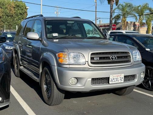 Silver Sky Metallic 2004 Toyota Sequoia SR5
