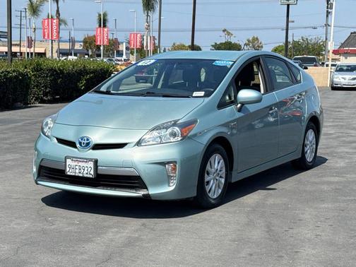 Pearl 2012 Toyota Prius Plug-in Base