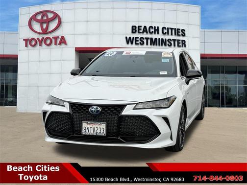 2020 Toyota Avalon Hybrid XSE