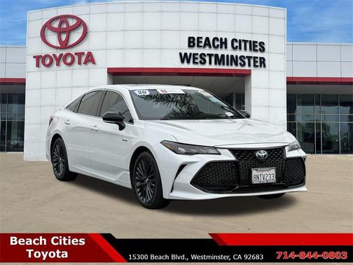 2020 Toyota Avalon Hybrid XSE