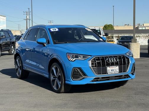2019 Audi Q3 2.0T S line Premium Plus