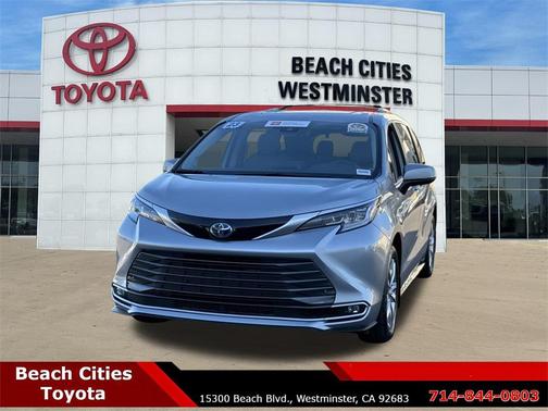 2023 Toyota Sienna Limited
