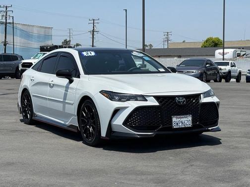 Midnight Black Metallic 2021 Toyota Avalon TRD