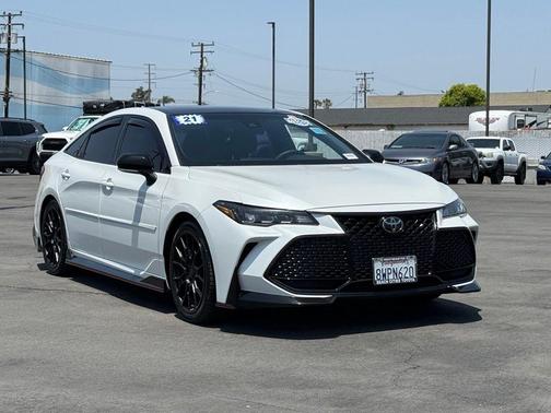 Midnight Black Metallic 2021 Toyota Avalon TRD
