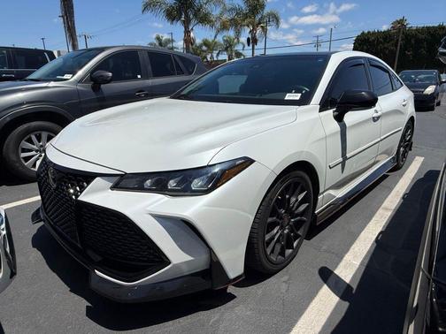 Midnight Black Metallic 2021 Toyota Avalon TRD