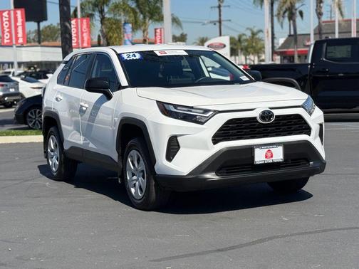 2024 Toyota RAV4 LE