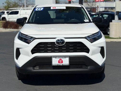 2024 Toyota RAV4 LE