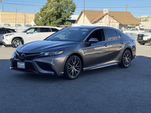 2021 Toyota Camry SE