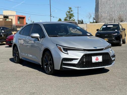 2024 Toyota Corolla Hybrid SE