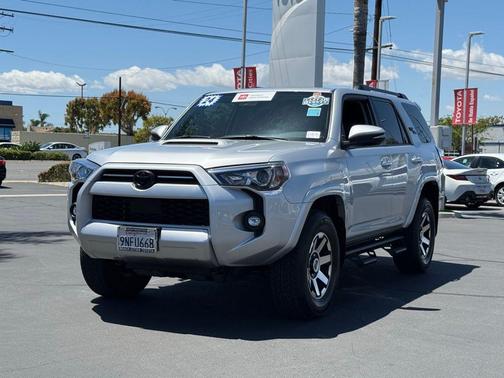 Classic Silver Metallic 2024 Toyota 4Runner TRD Off Road Premium