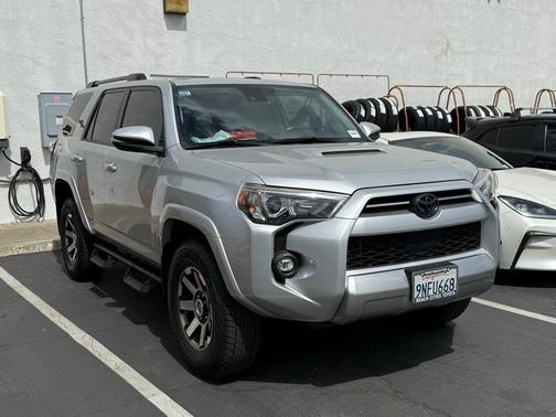 Classic Silver Metallic 2024 Toyota 4Runner TRD Off Road Premium