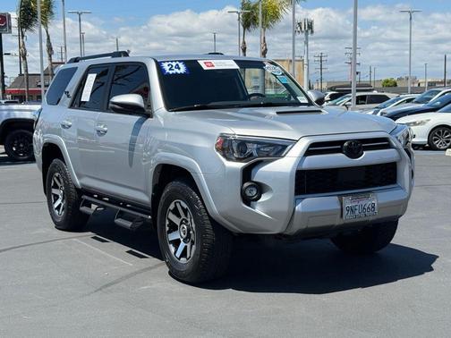 Classic Silver Metallic 2024 Toyota 4Runner TRD Off Road Premium