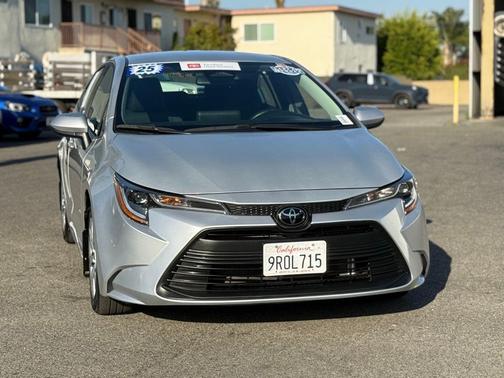 Classic Silver Metallic 2025 Toyota Corolla LE