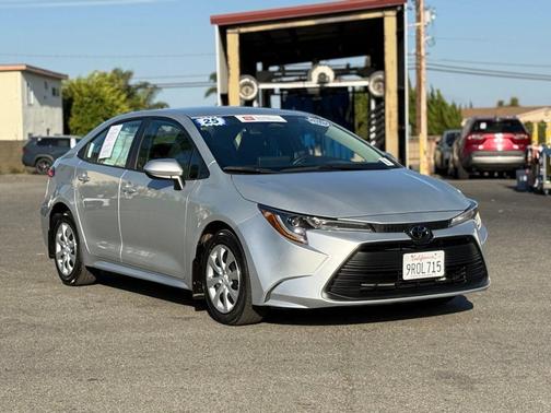 Classic Silver Metallic 2025 Toyota Corolla LE